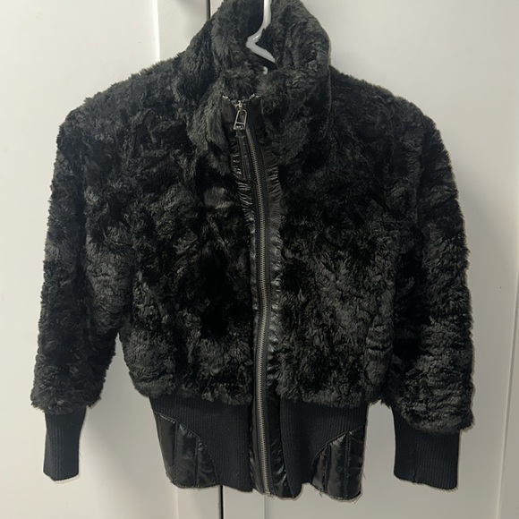 Cutest crop jacket - Picture 3 of 3